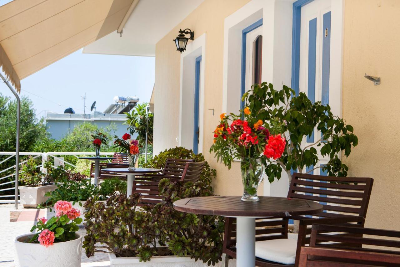 Tzivras Villa & Apartments Λάσση Δωμάτιο φωτογραφία