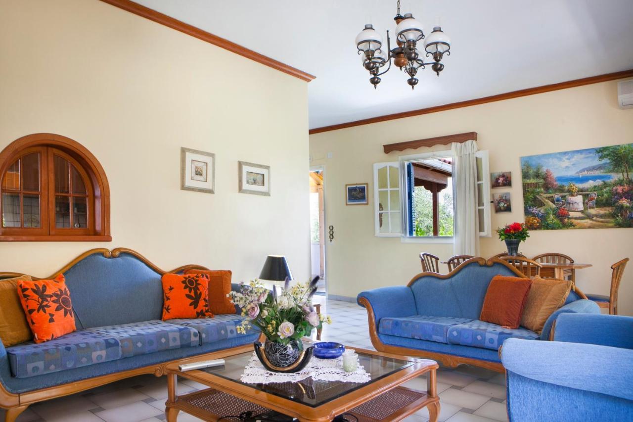 Tzivras Villa & Apartments Λάσση Εξωτερικό φωτογραφία