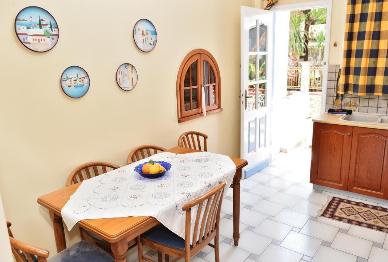Tzivras Villa & Apartments Λάσση Εξωτερικό φωτογραφία