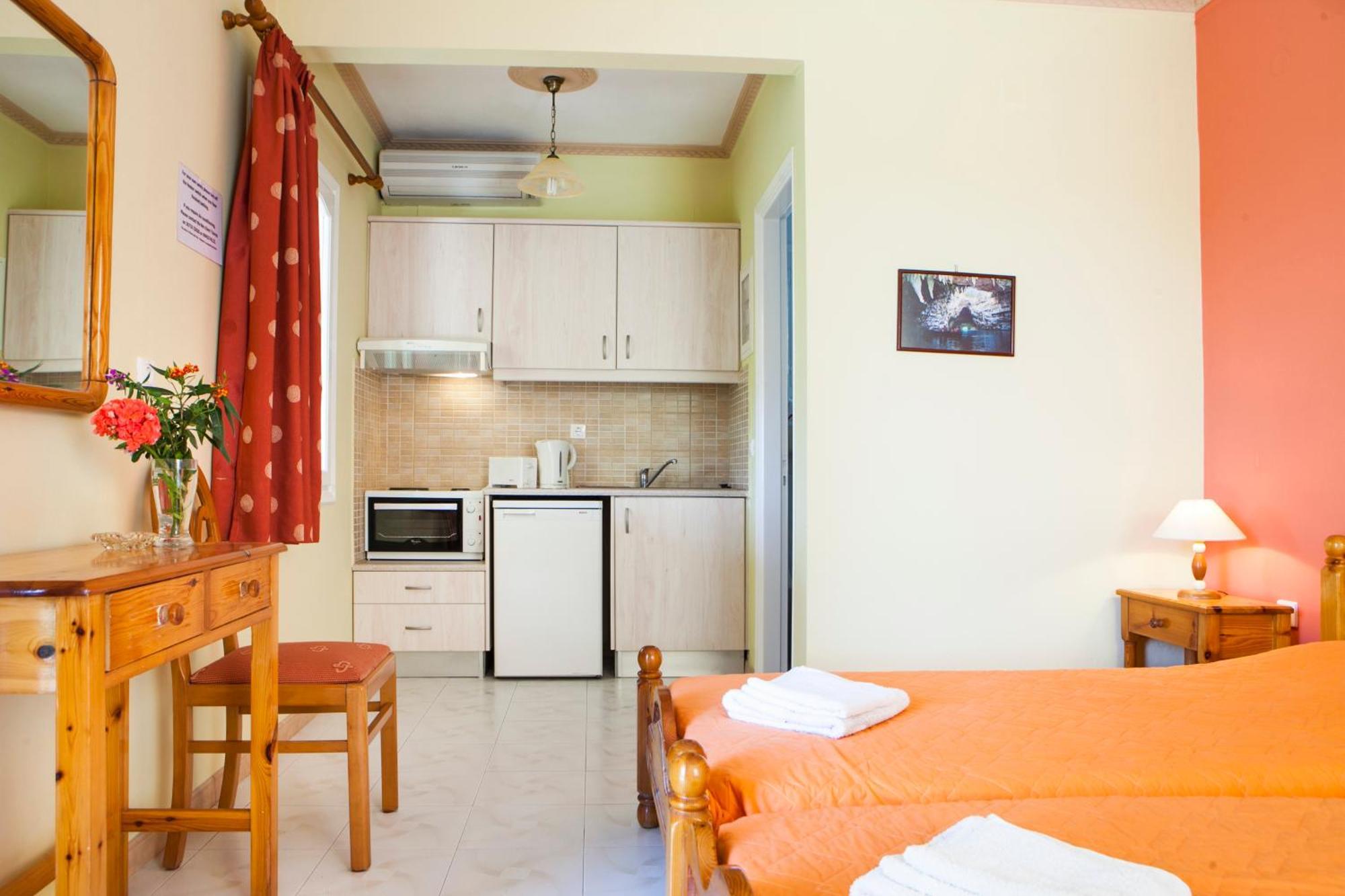 Tzivras Villa & Apartments Λάσση Δωμάτιο φωτογραφία